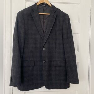 Guy Laroche Paris chic 100% wool blazer